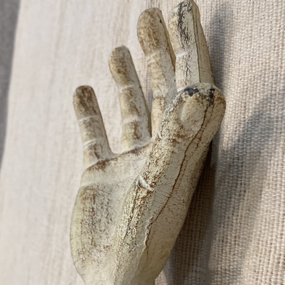 Vintage cast-iron hand and hanger - Picture 8 of 8